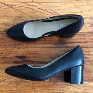 Cole Haan low leather hills. Size 6.5. New